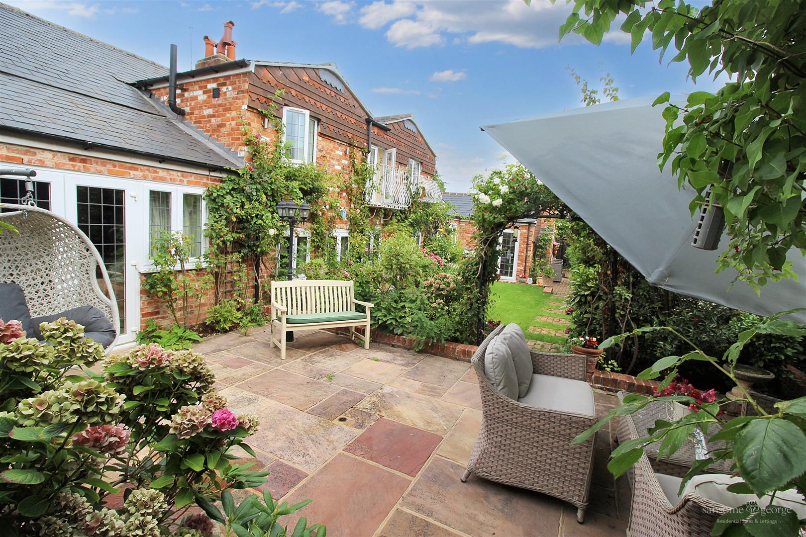 Kentwood Hill, Tilehurst, Reading